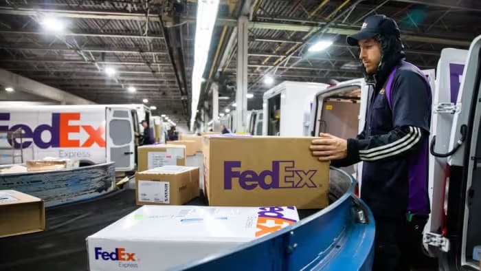 fedex